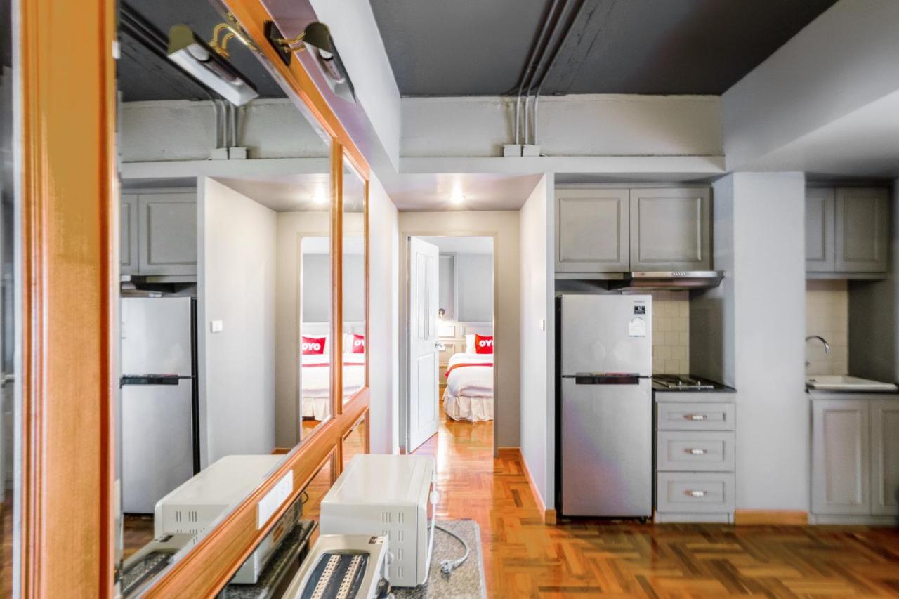 Oyo 1042 Boon'S Residence Банкок Екстериор снимка